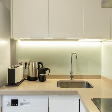 Charming Apartment With Private Patio At Plaza De Espana By Ocityzen Sevilla Bagian luar foto