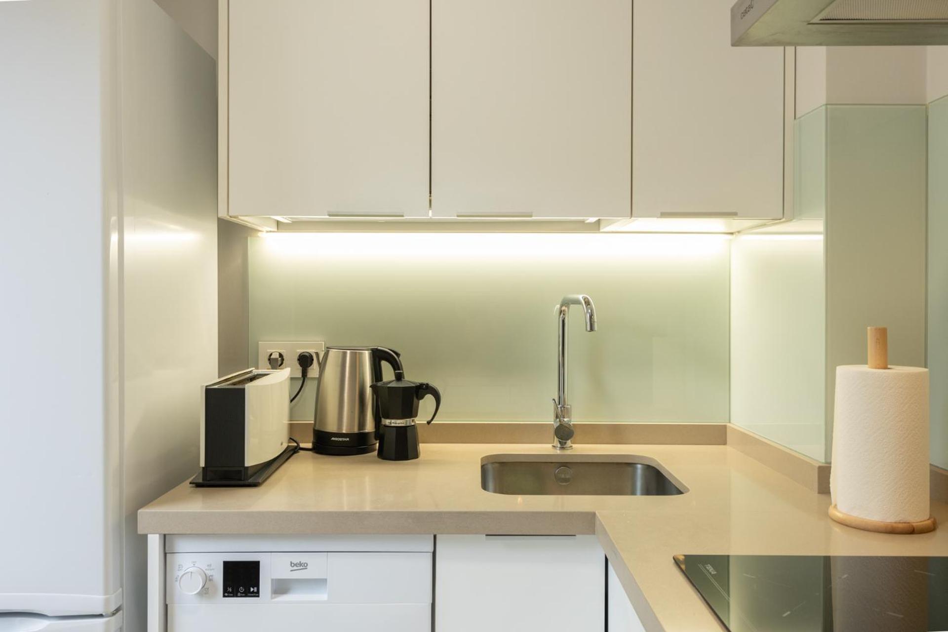 Charming Apartment With Private Patio At Plaza De Espana By Ocityzen Sevilla Bagian luar foto