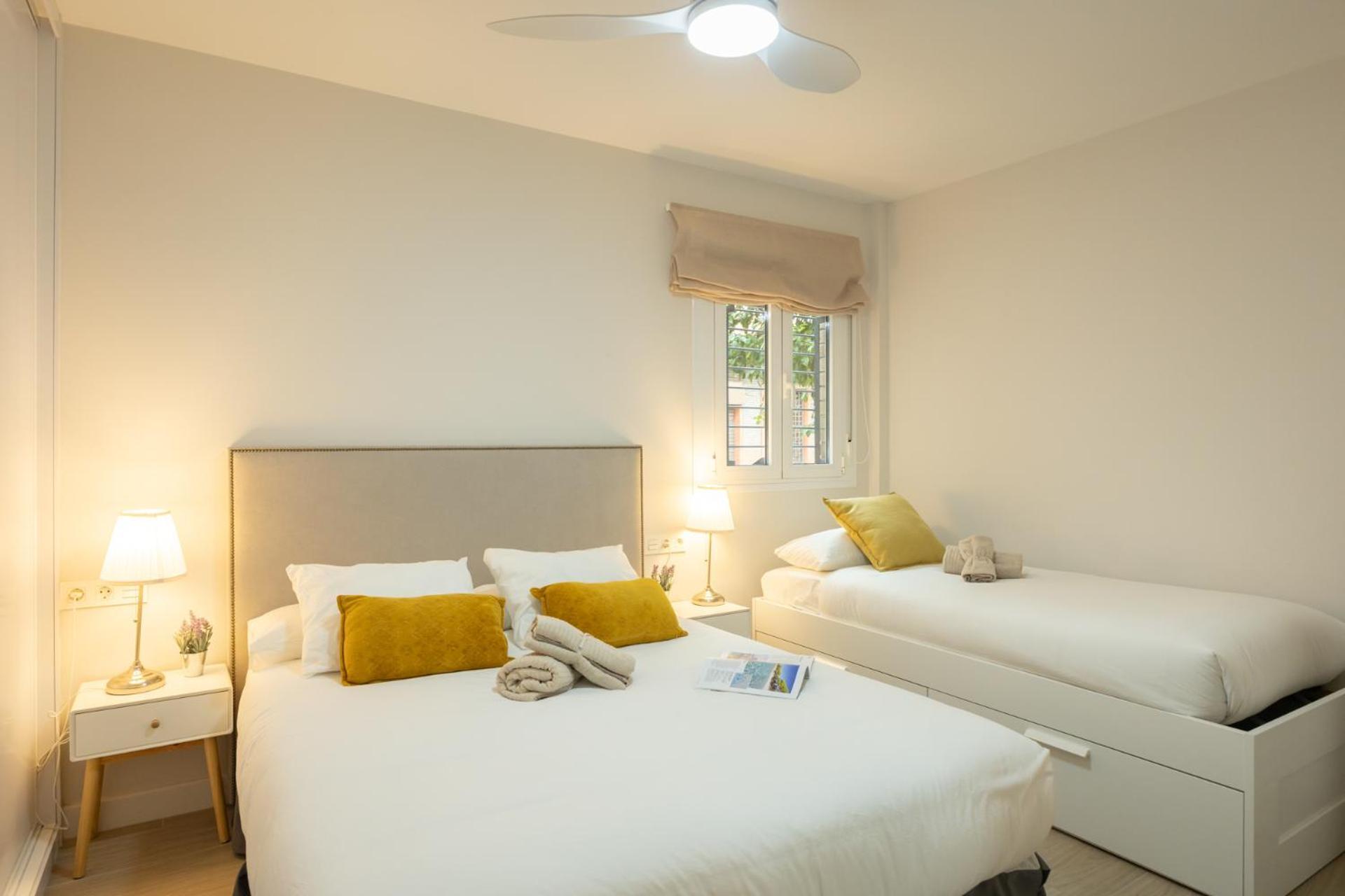Charming Apartment With Private Patio At Plaza De Espana By Ocityzen Sevilla Bagian luar foto