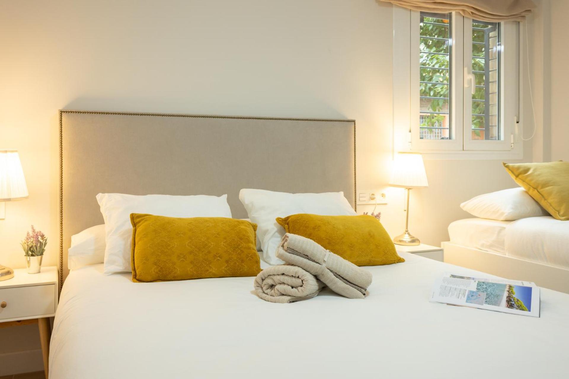 Charming Apartment With Private Patio At Plaza De Espana By Ocityzen Sevilla Bagian luar foto