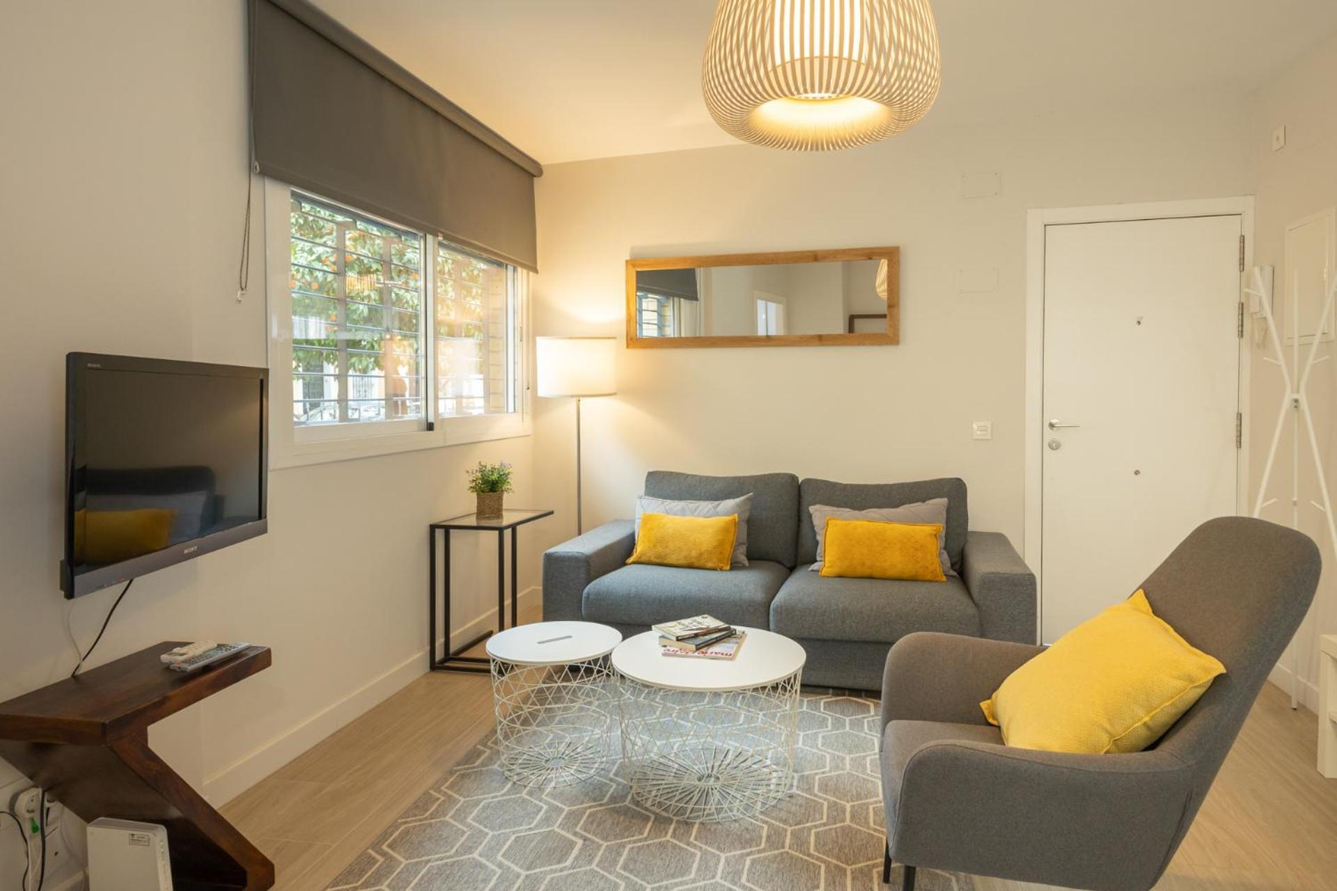Charming Apartment With Private Patio At Plaza De Espana By Ocityzen Sevilla Bagian luar foto