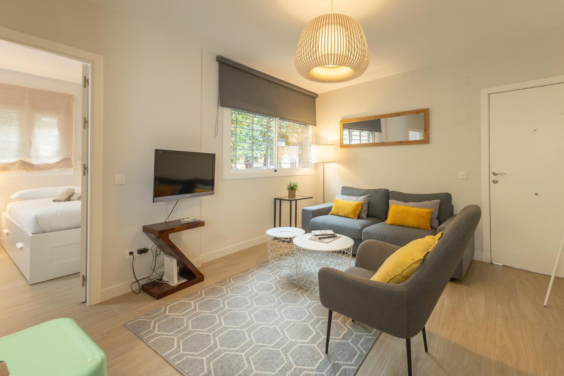 Charming Apartment With Private Patio At Plaza De Espana By Ocityzen Sevilla Bagian luar foto