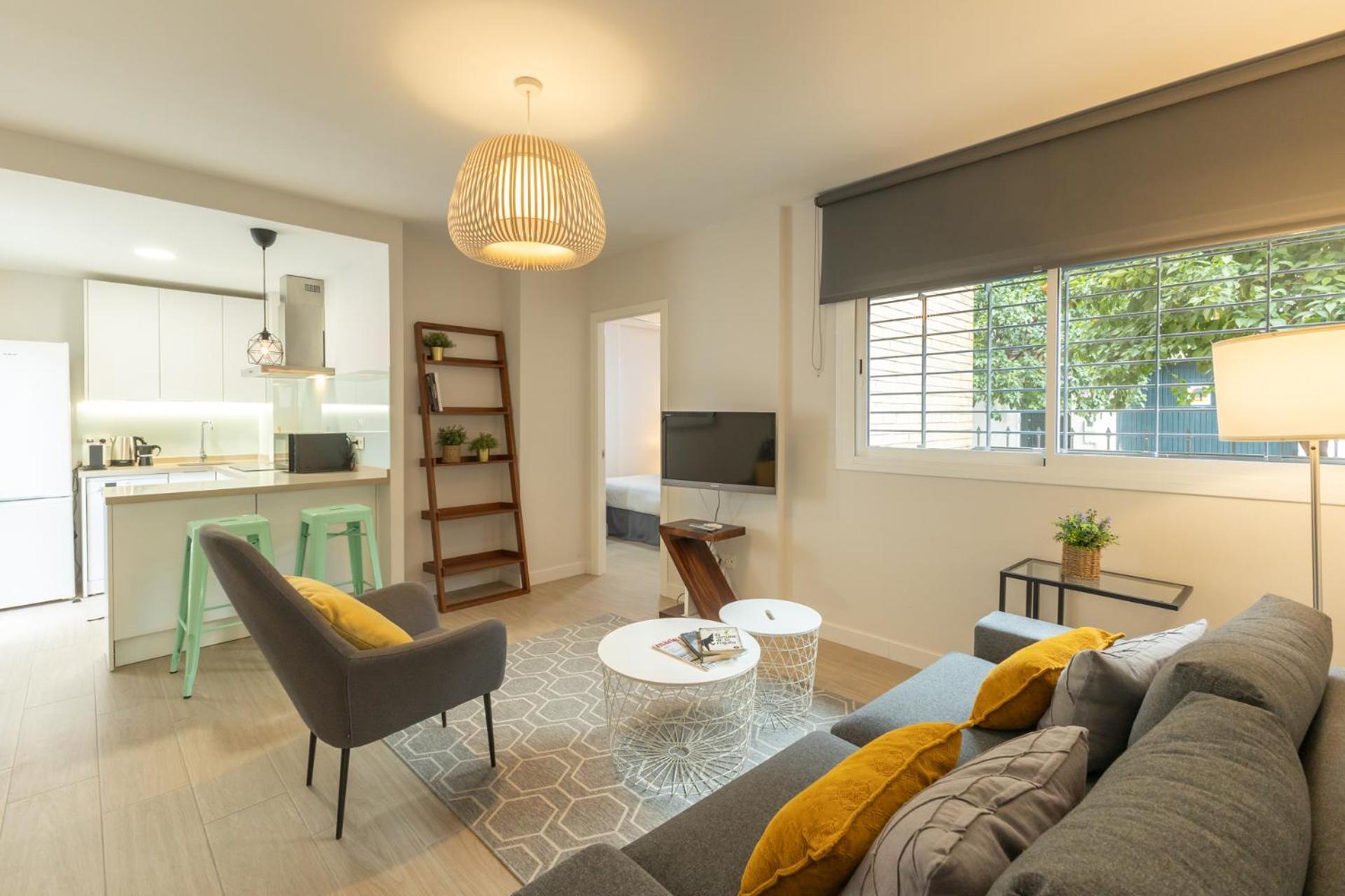 Charming Apartment With Private Patio At Plaza De Espana By Ocityzen Sevilla Bagian luar foto