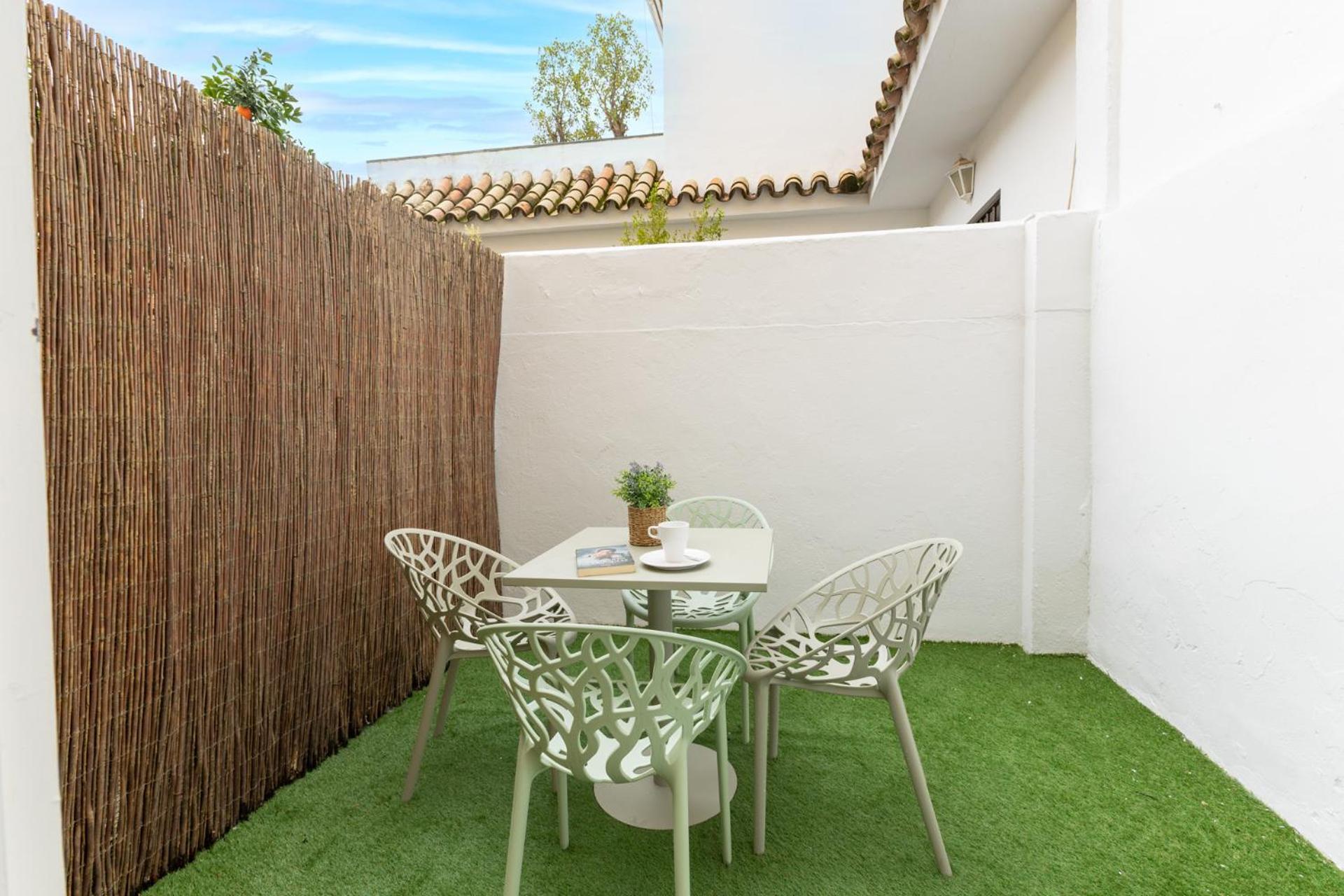 Charming Apartment With Private Patio At Plaza De Espana By Ocityzen Sevilla Bagian luar foto