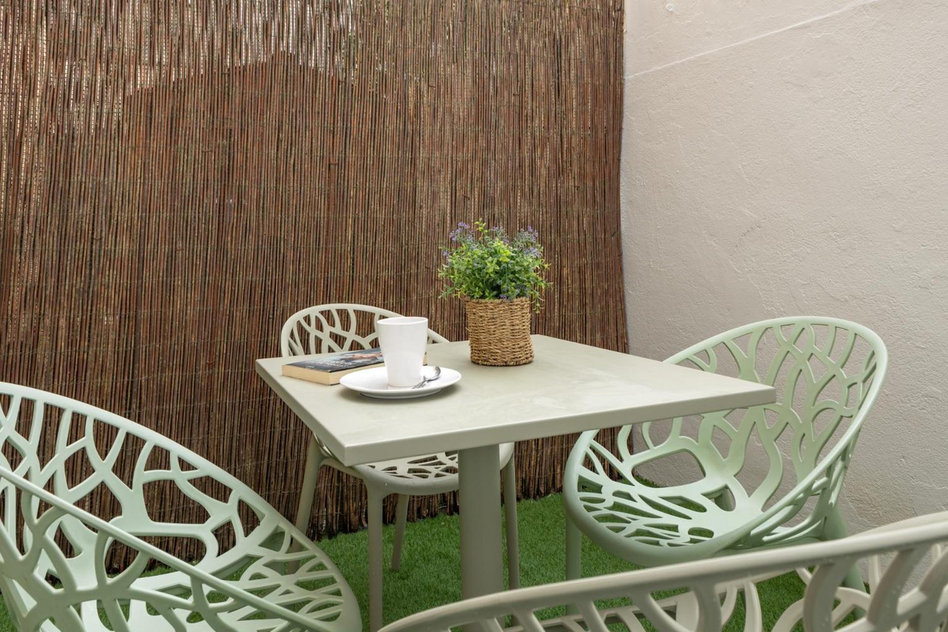 Charming Apartment With Private Patio At Plaza De Espana By Ocityzen Sevilla Bagian luar foto